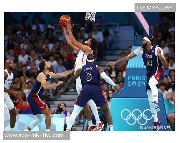 卢尼替补出战10分钟表现不俗贡献4分5板1助1断重回金州旧地