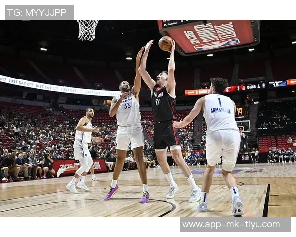 杨瀚森首战勇士展现实力迎来NBA首秀精彩瞬间